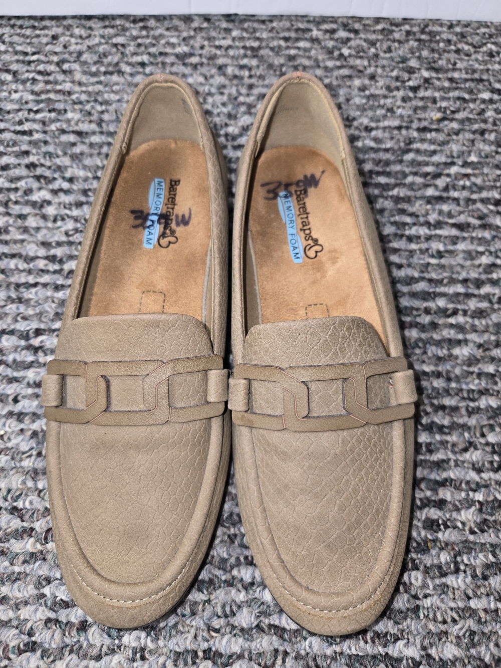 Baretraps Addison Women's Memory Foam Loafers Brown Size 6M